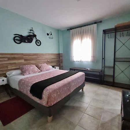 Posada Del Camino Real Torrelaguna Bagian luar foto