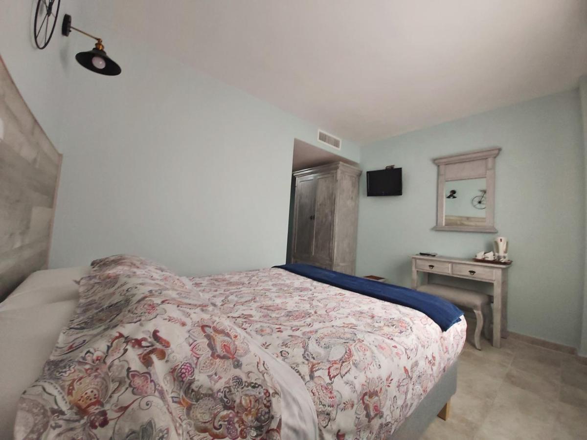 Posada Del Camino Real Torrelaguna Bagian luar foto