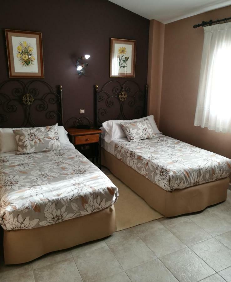 Posada Del Camino Real Torrelaguna Bagian luar foto